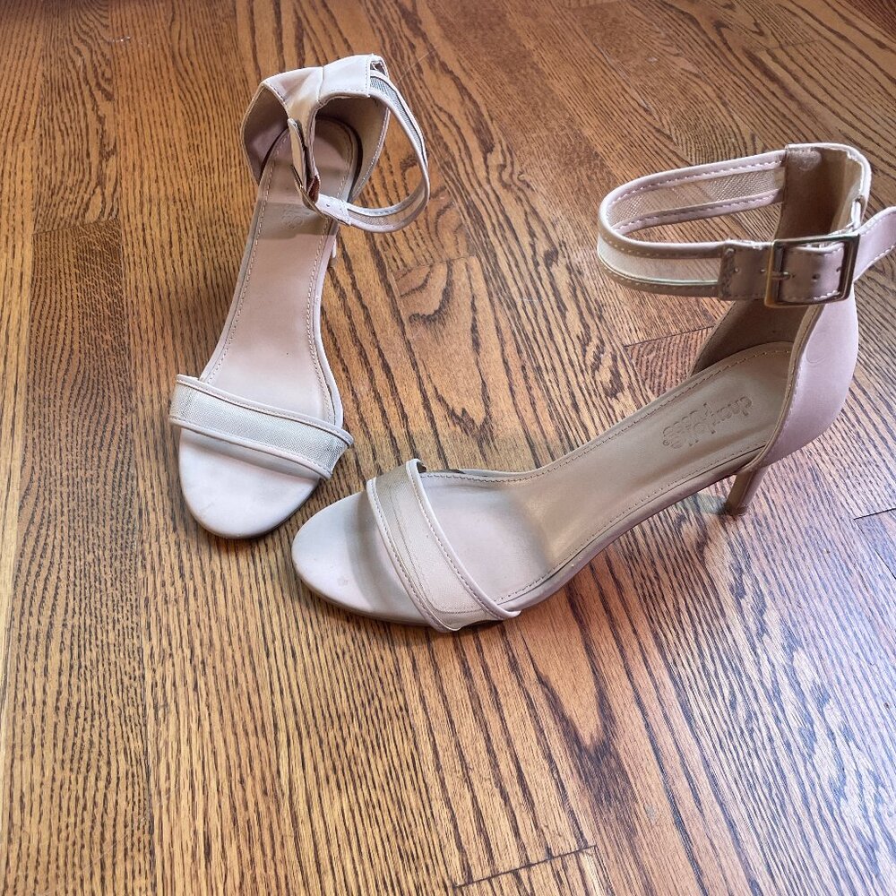 Size 9 Soft Pink Strappy Heels